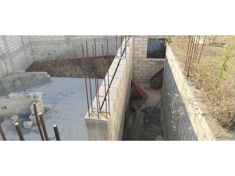 TERRENO y CONSTRUCCION EN FRACC. PEDREGAL DE LAS HACIENDAS - 6