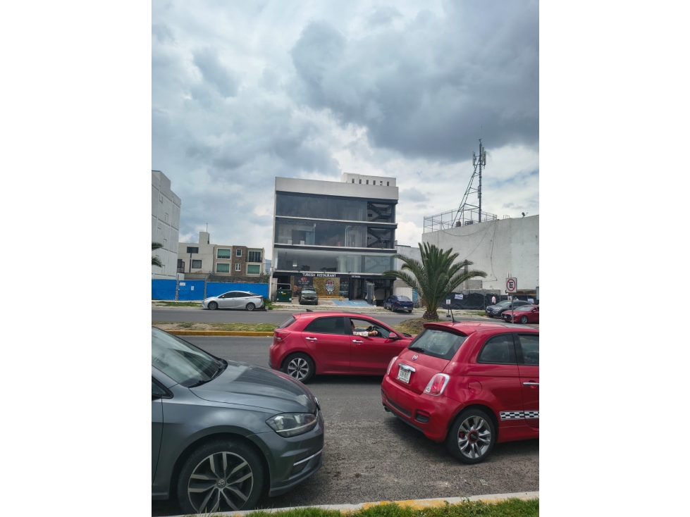 EDIFICIO COMERCIAL EN VENTA ZONA PLATEADA - 1