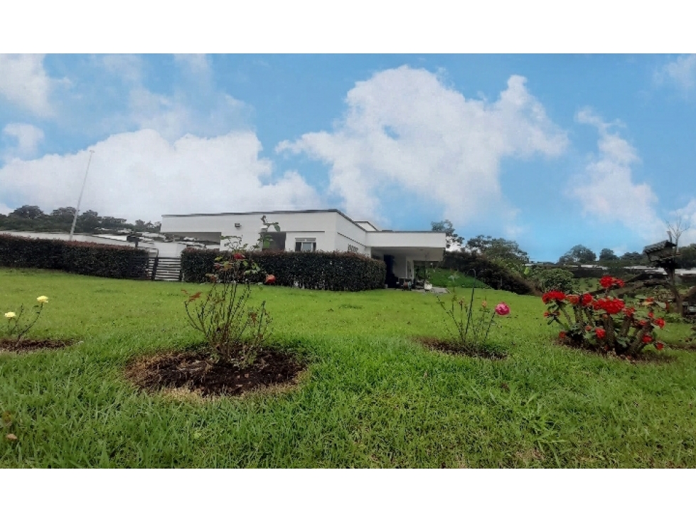 ESPECTACULAR CASA CAMPESTRE EN VENTA AMPLIOS ESPACIOS Y CONFORT