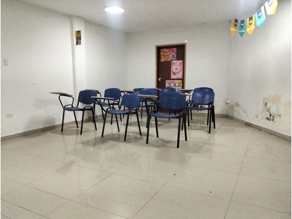 Bodega 2.800 m² en Avenida del Pollo Se Renta Total o Parcial - 5
