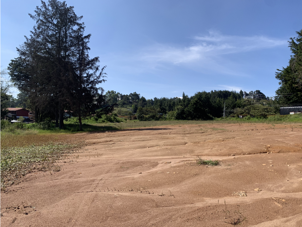 Venta de Lote Comercial en Rionegro Sector Barro Blanco