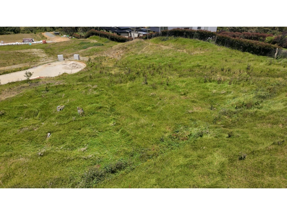Venta de Lote Alto de Palmas Unidad Cerrada Sector Acuarela — foto 3
