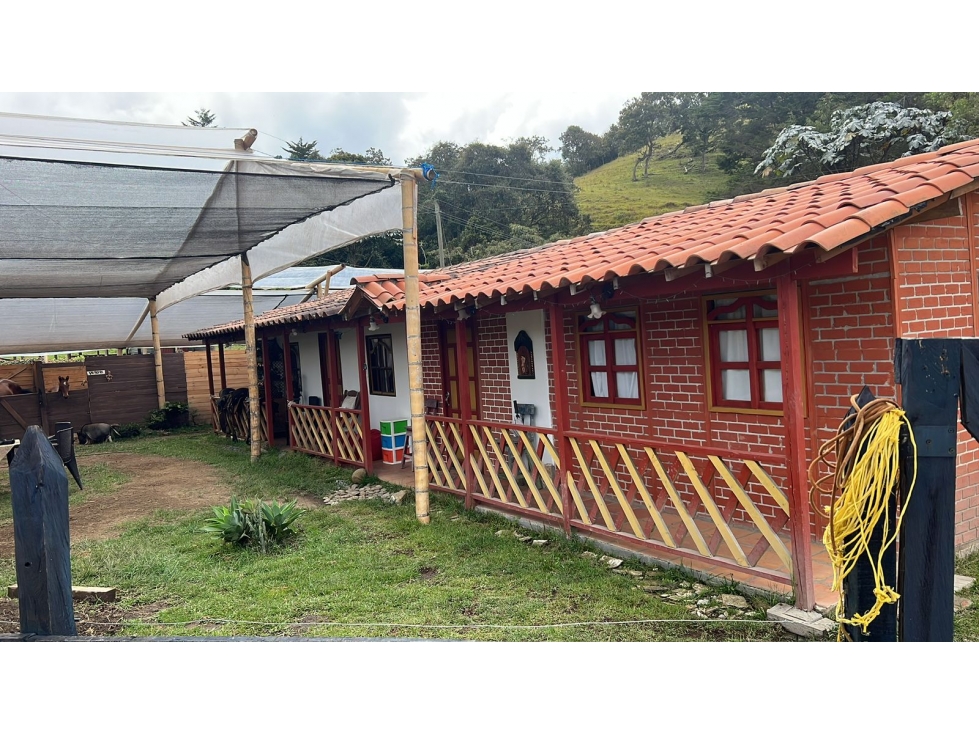 Venta de Casa Finca Independiente Rionegro con Pesebreras — foto 2
