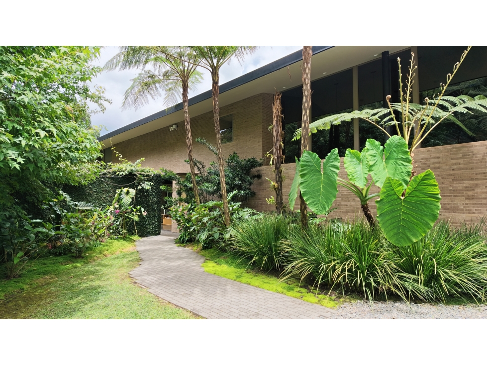Venta Casa de Lujo en Rionegro Cerca al Aeropuerto Sector San Vicente