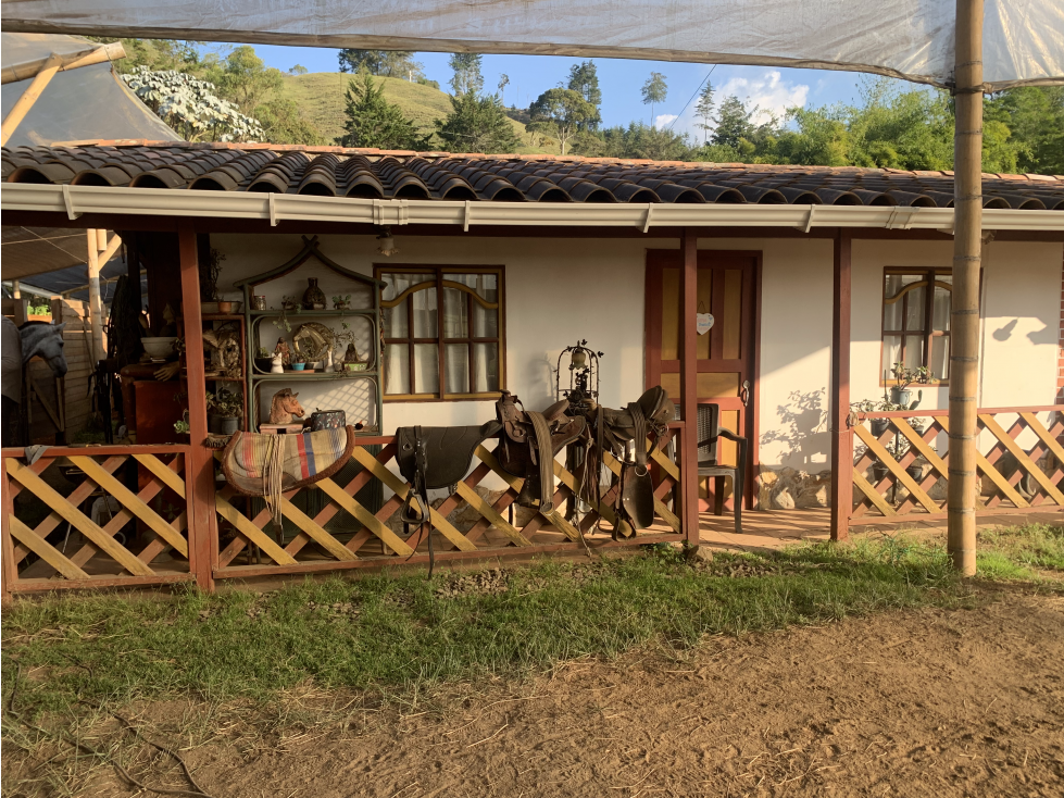 Venta de Casa Finca Independiente Rionegro con Pesebreras — foto 5