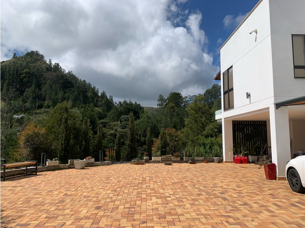 Venta de Hermosa Casa En Exclusiva Unidad Cerrada a Minutos de La Ceja — foto 2