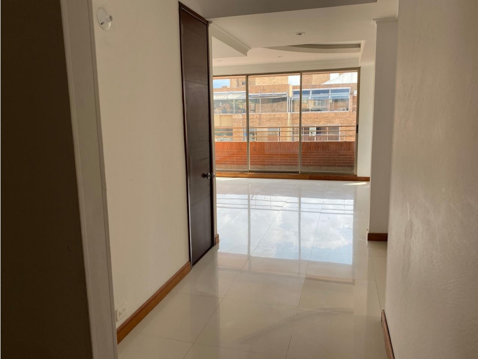 Vendo - Arriendo hermoso Penthouse en Alameda, Conjunto Club House — foto 2
