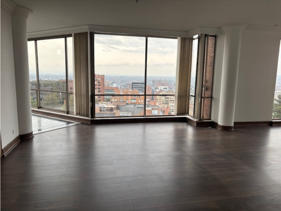 ROSALES ESPECTACULAR APTO EN VENTA 374 M2