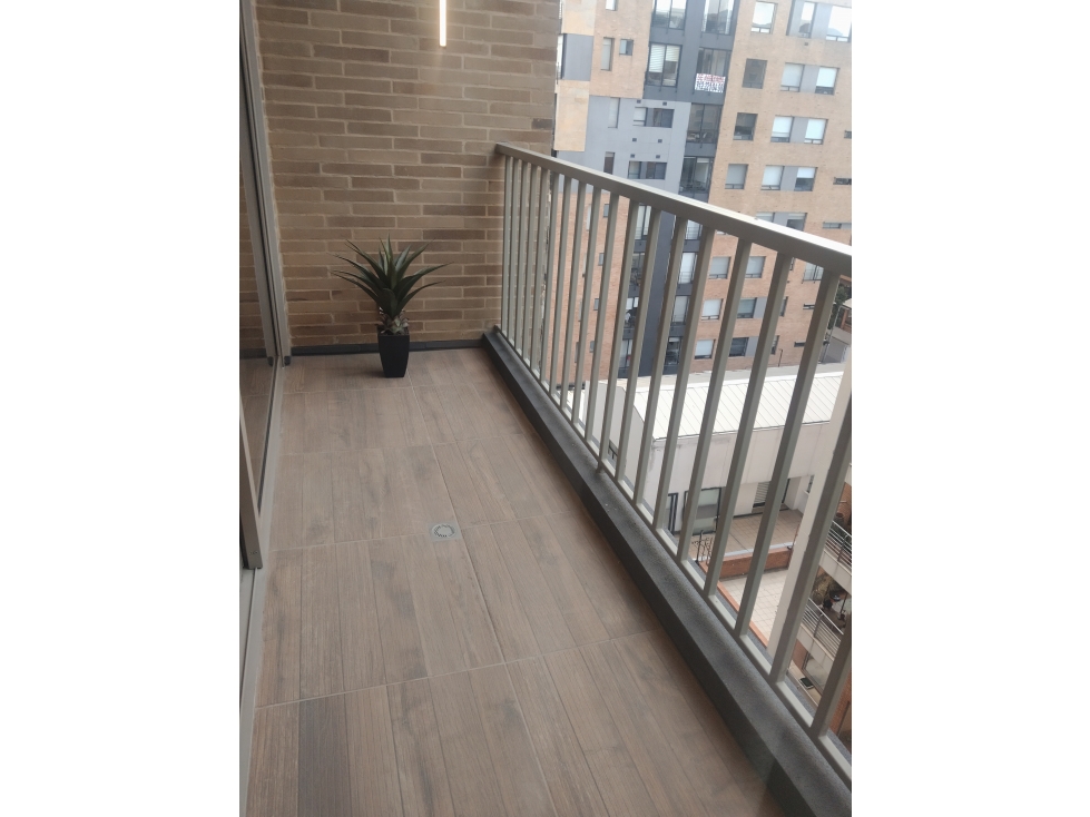 ARRIENDO APARTAMENTO AMOBLADO CHICO III — foto 2
