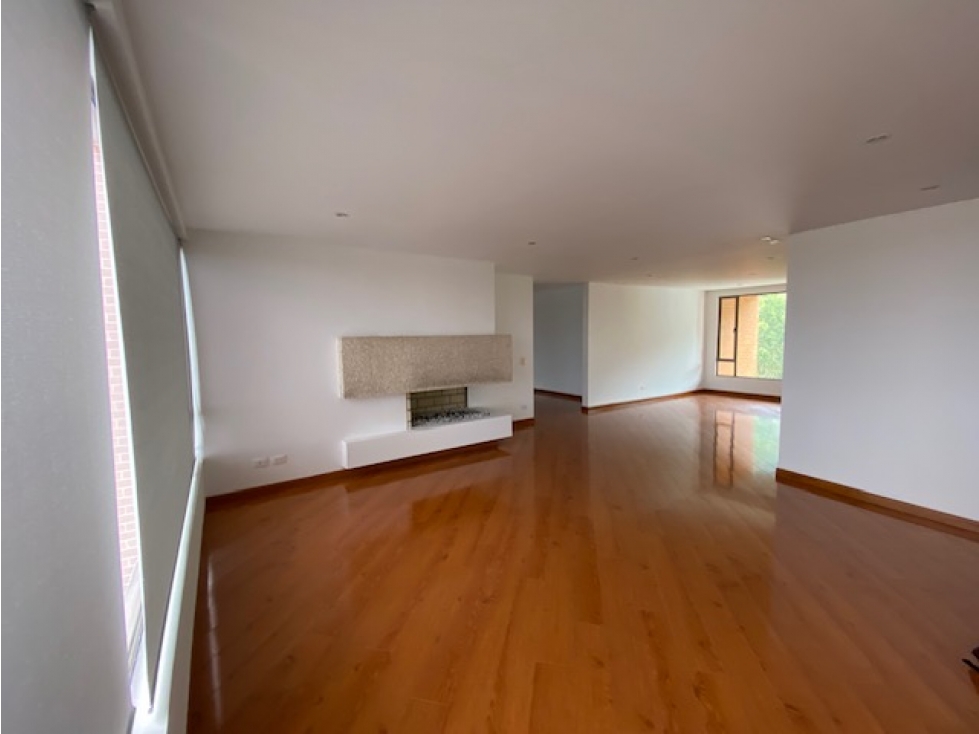 Vendo apto 4 alcobas con baño en Cerros Orientales con balcón — foto 2
