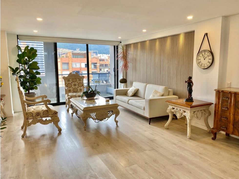 Vendo espectacular penthouse con terraza en Santa Barbara Central