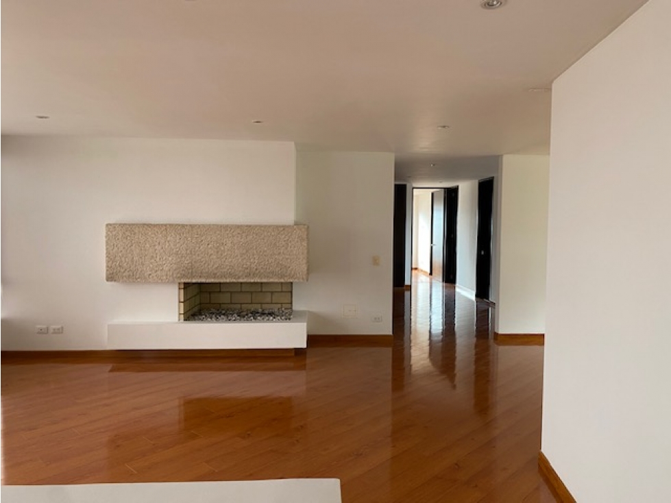 Vendo apto 4 alcobas con baño en Cerros Orientales con balcón — foto 3