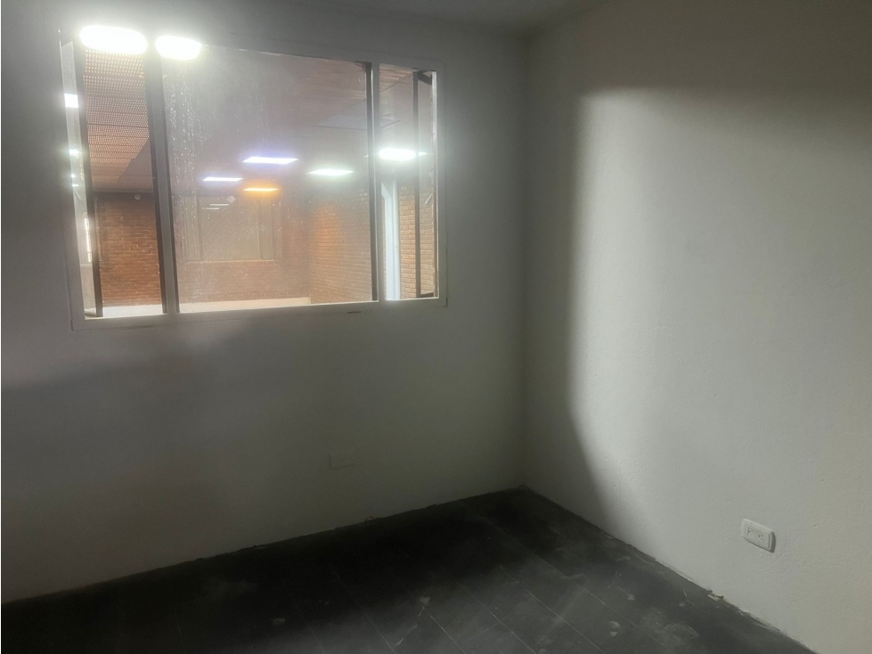 Arriendo Bodega en San Miguel, Bogota — foto 2
