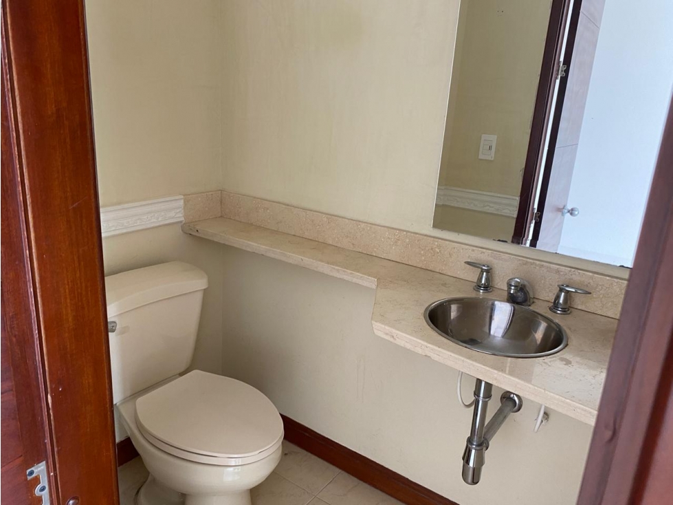 Vendo - Arriendo hermoso Penthouse en Alameda, Conjunto Club House — foto 3