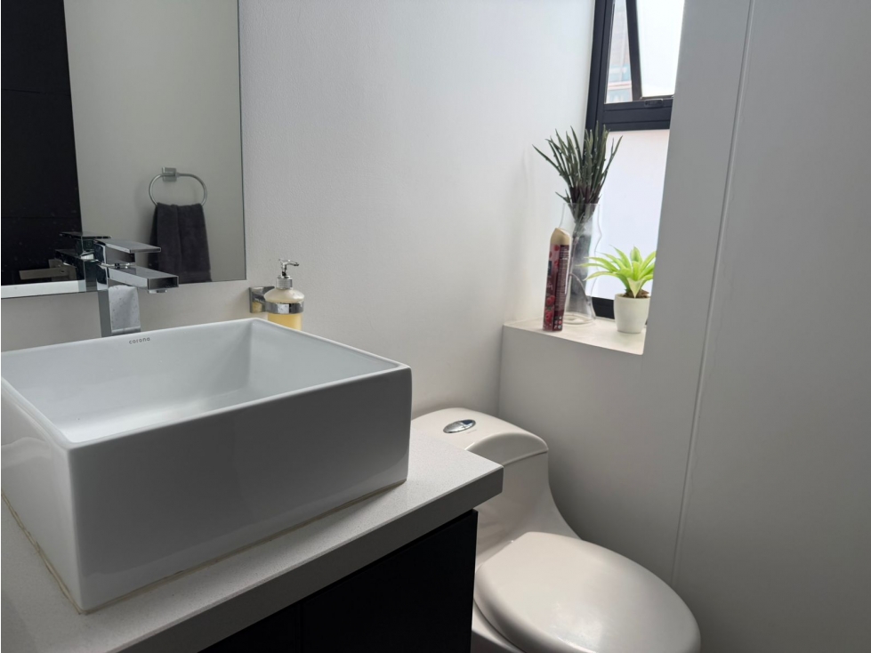 Arriendo Apartaestudio amoblado Santa Barbara Bogota — foto 2