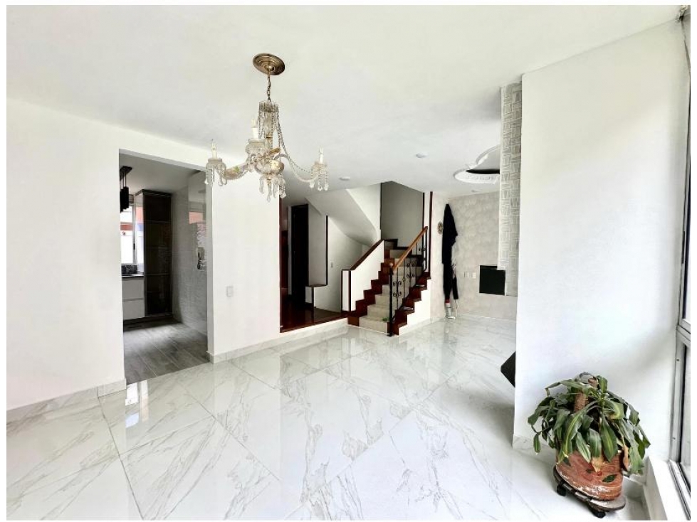 Vendo hermosa casa de 3 niveles en Conjunto Residencial Santa Teresa