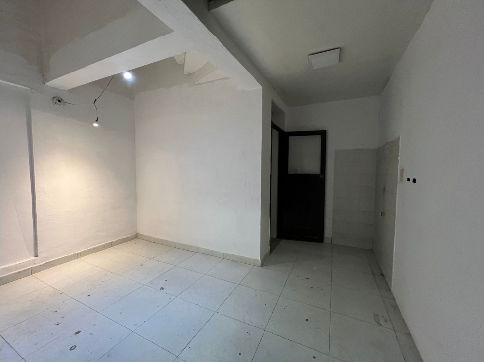 Arriendo Bodega en San Miguel, Bogota — foto 3