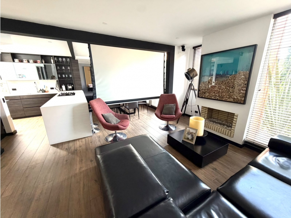 Vendo hermosa casa remodelada en Conjunto cerrado Belmira