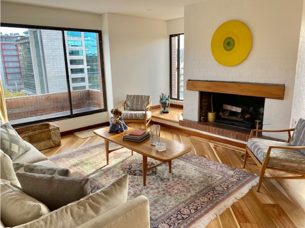 Magnifico penthouse remodelado con terrazas en Chico