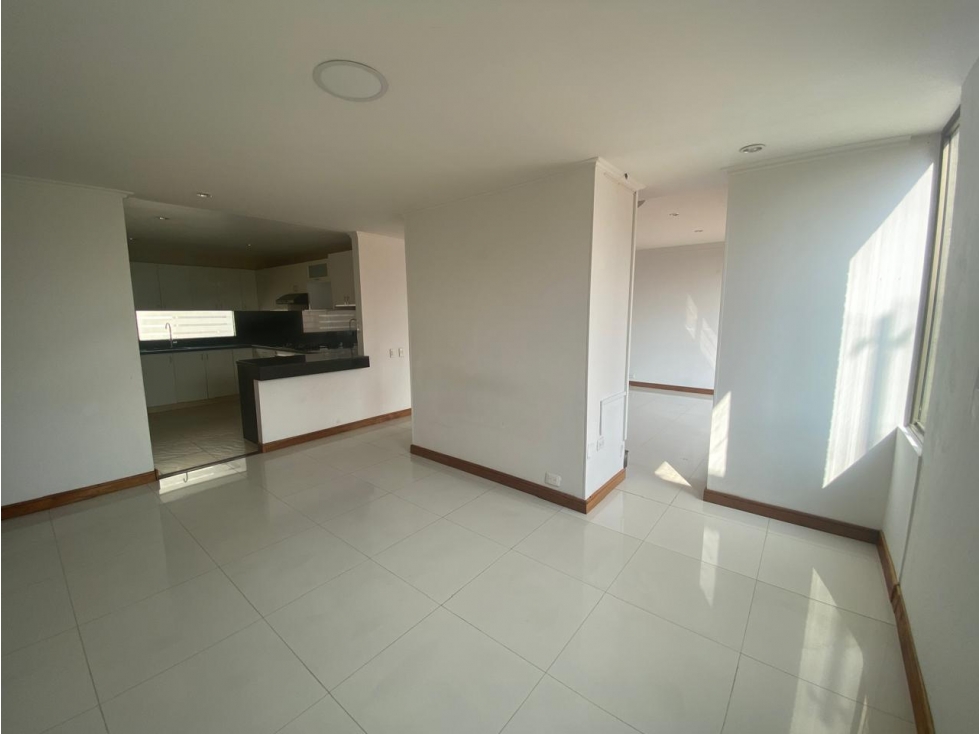 Vendo - Arriendo hermoso Penthouse en Alameda, Conjunto Club House