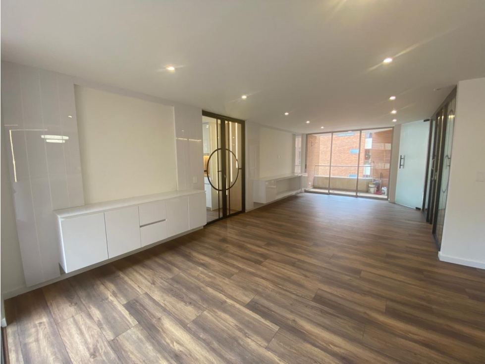 Vendo espectacular apto remodelado en Club House Cerros Orientales — foto 6