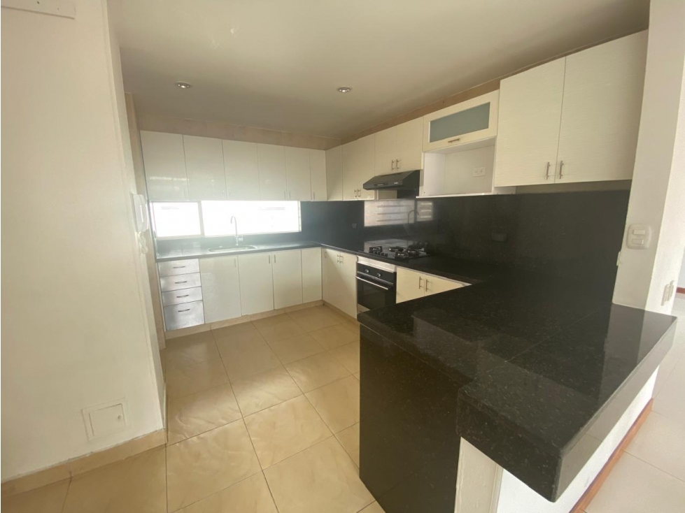 Vendo - Arriendo hermoso Penthouse en Alameda, Conjunto Club House — foto 6