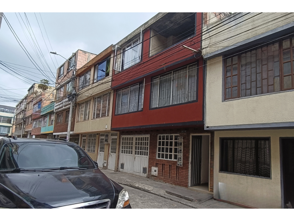 Casa rentable con 5 apartamentos y garaje Excelente ubicación — foto 2