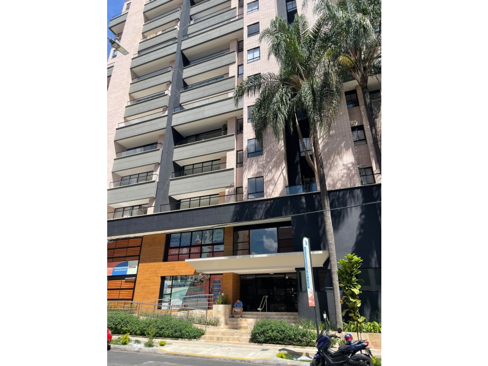 ARRIENDO APARTAMENTO EN LAURELES