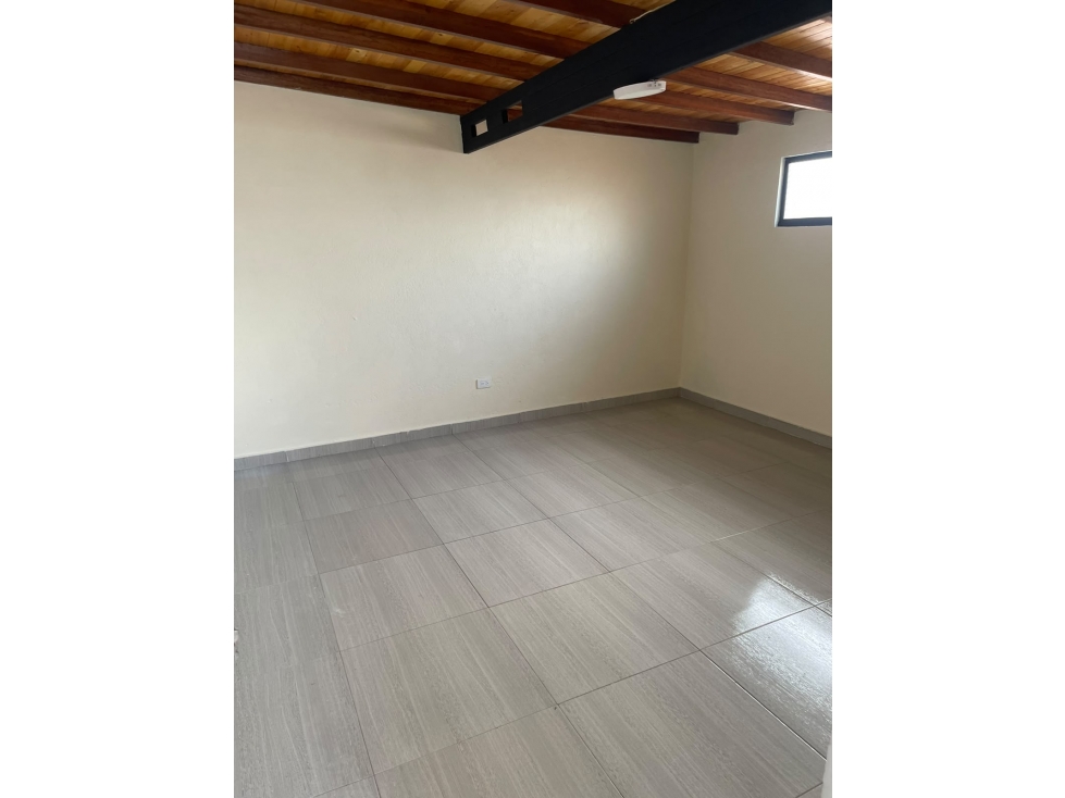 ARRIENDO CASA EN BARRIO CAMPO VALDEZ MEDELLIN — foto 5
