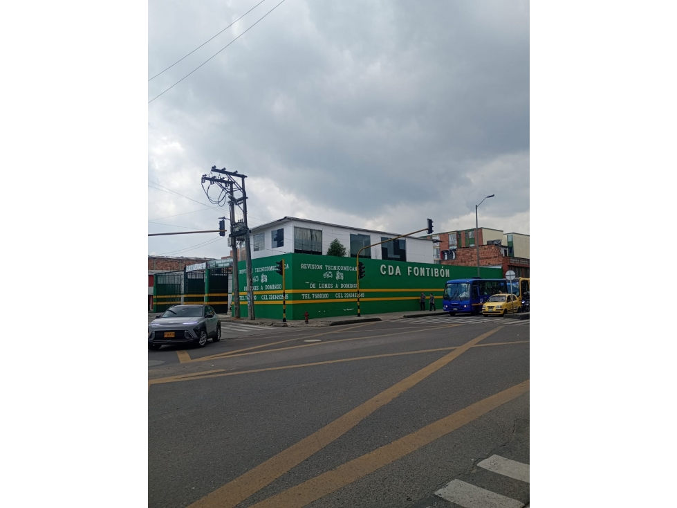 Se vende amplio lote en Fontibón — foto 2