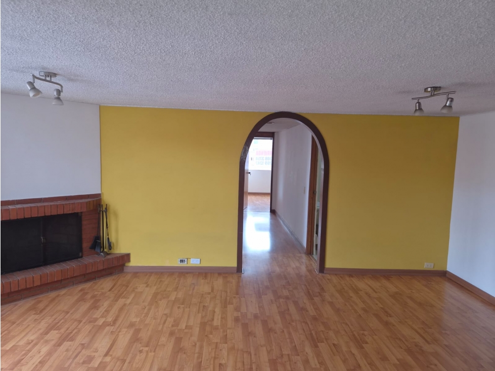 Arrendamos apartamento en Victoria Norte
