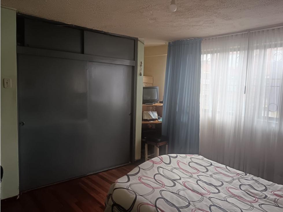 CASA ESQUINERA JJ VARGAS — foto 2