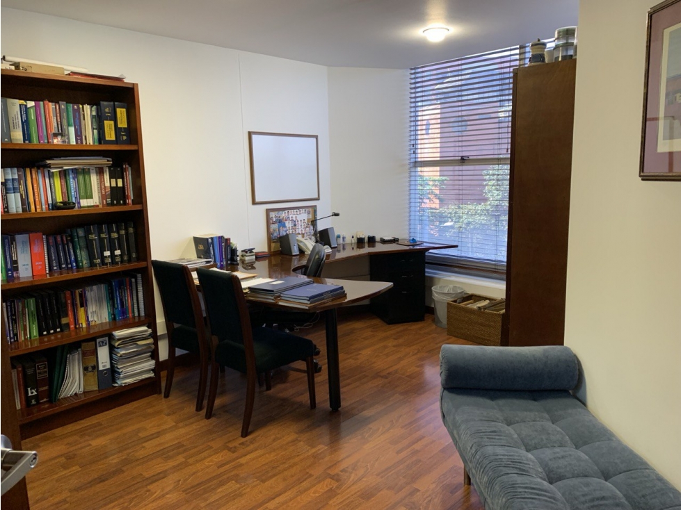 Oficina en Venta o Arriendo en el Barrio el Retiro en Bogotá — foto 3