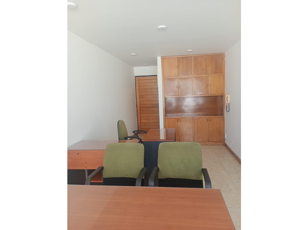 Arrendamos Oficina frente a Unicentro - Edificio BBVA — foto 5