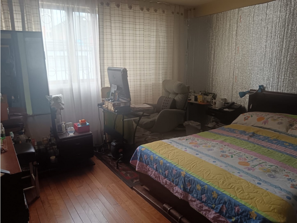 CASA ESQUINERA JJ VARGAS — foto 3