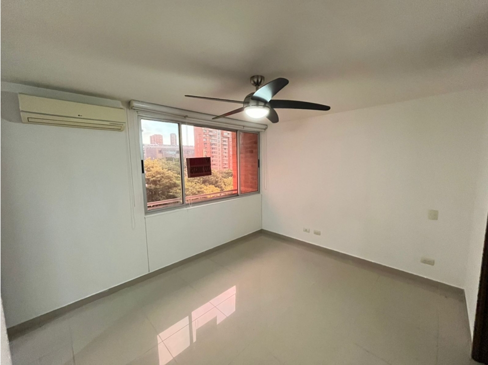 Arrendamos Apartamento en Urbanización Brizzo - Barranquilla — foto 2