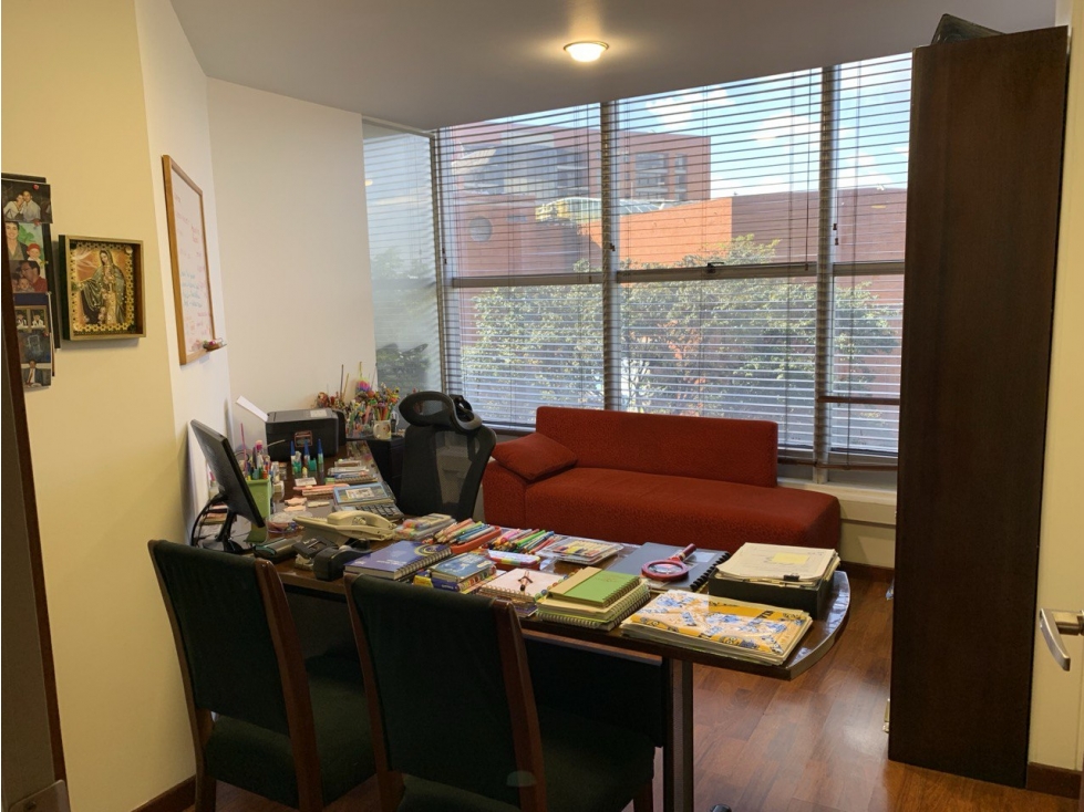 Oficina en Venta o Arriendo en el Barrio el Retiro en Bogotá — foto 6