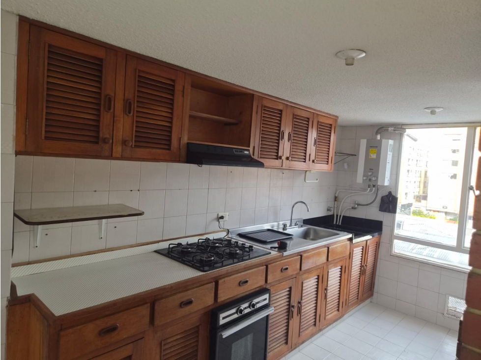 Arrendamos apartamento en Victoria Norte — foto 3