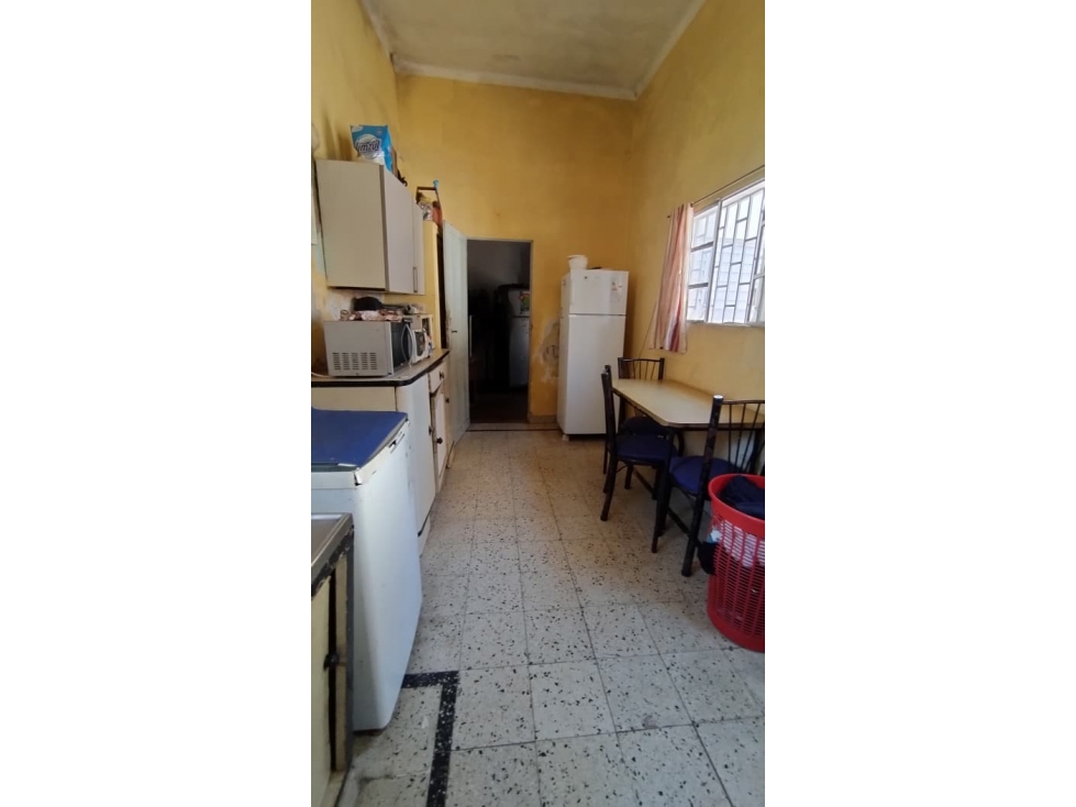 Casa Céntrica 400 mts Lote 120 Cubiertos