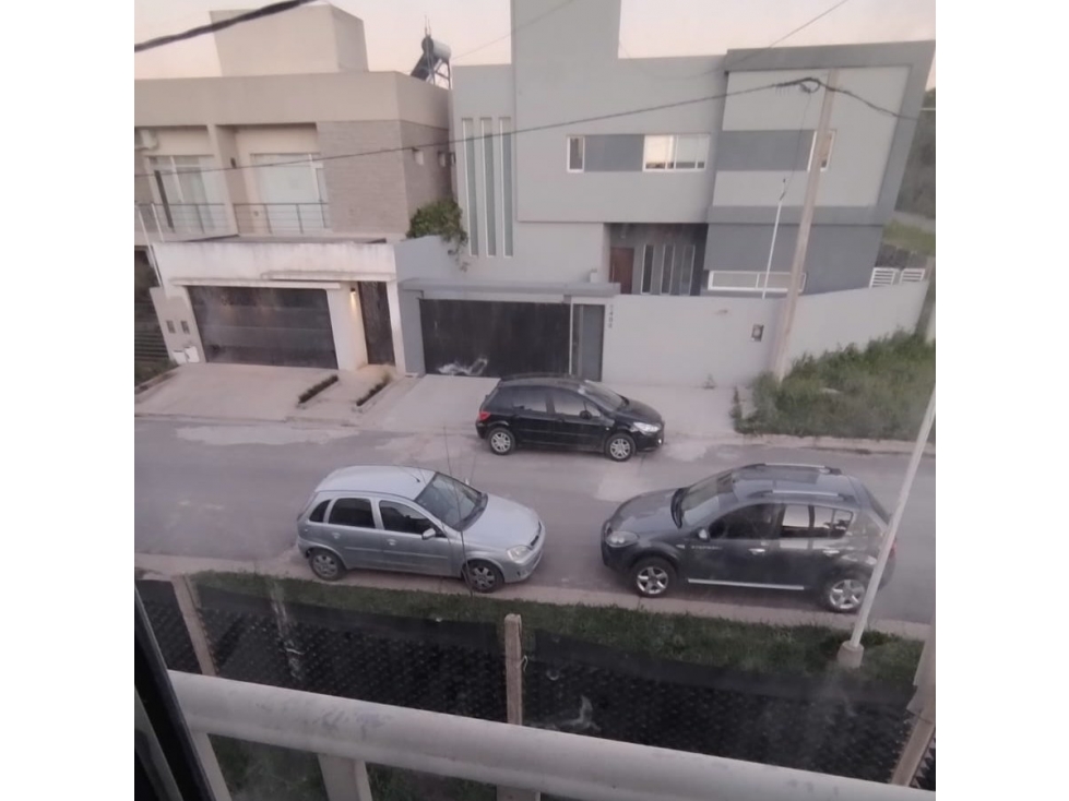 Alquiler casa dos plantas en barrio medico dos - 3