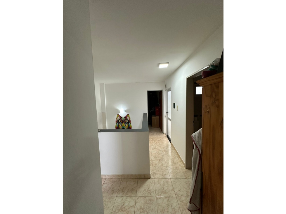 Duplex dos hab, dos baños con gas natural, cochera, patio - 6