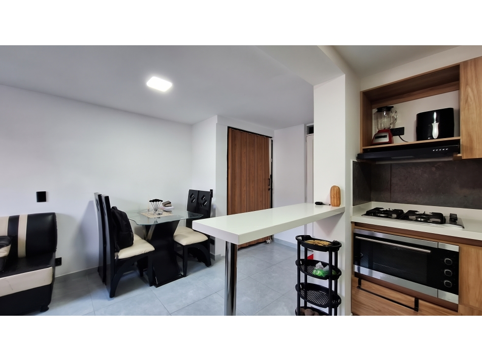 Apartamento Remodelado para Venta Robledo Sector Las Lunas — foto 3