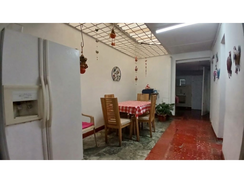CASA FAMILIAR O CASA LOTE PARA LA VENTA EN MANRIQUE CENTRAL — foto 3