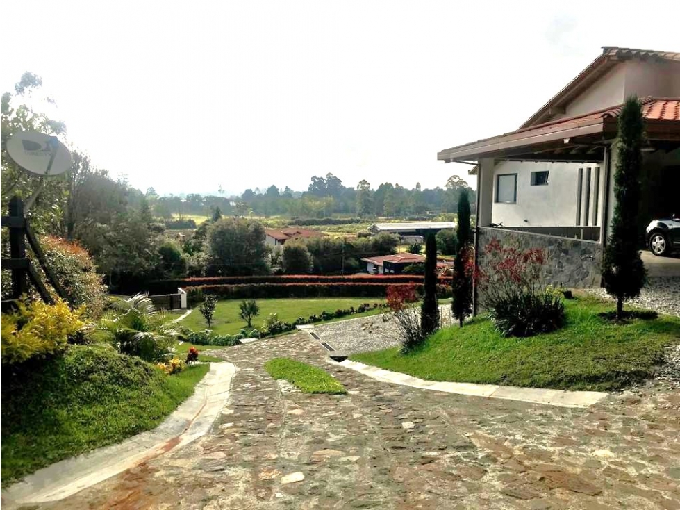 Espectacular Casa Para la Venta En Rionegro Sector Entrada Al Tablazo — foto 3