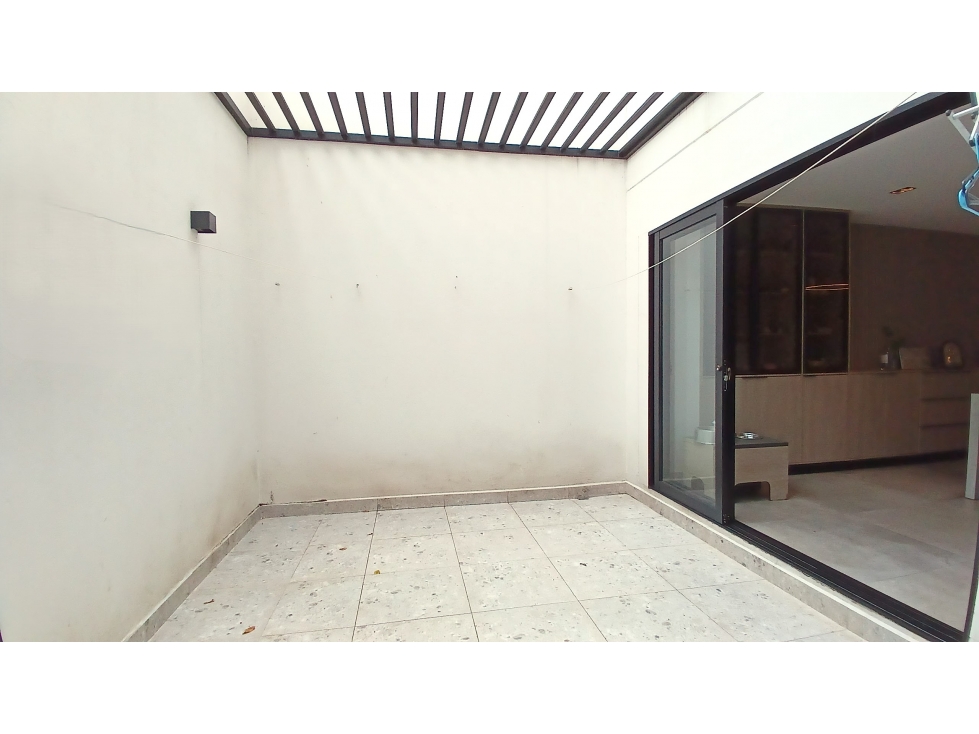 HERMOSA CASA PARA LA VENTA EN MEDELLIN SECTOR LOS COLORES — foto 6