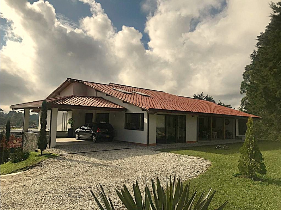 Espectacular Casa Para la Venta En Rionegro Sector Entrada Al Tablazo — foto 2