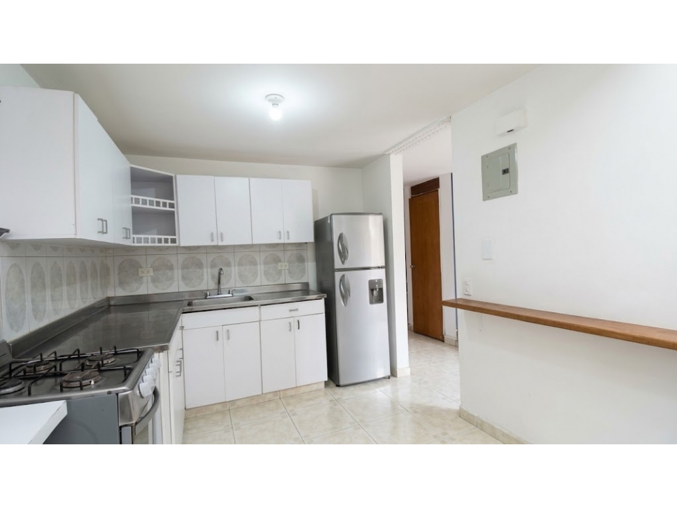 CASA PARA LA VENTA EN ITAGUI SECTOR PORTAL DE DITAIRES — foto 3
