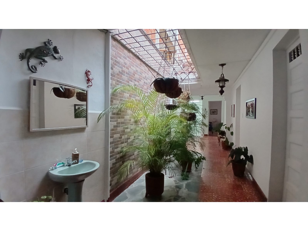 CASA FAMILIAR O CASA LOTE PARA LA VENTA EN MANRIQUE CENTRAL — foto 6