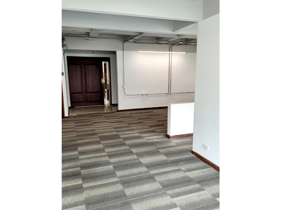 Oficina en Arriendo en Chico — foto 2