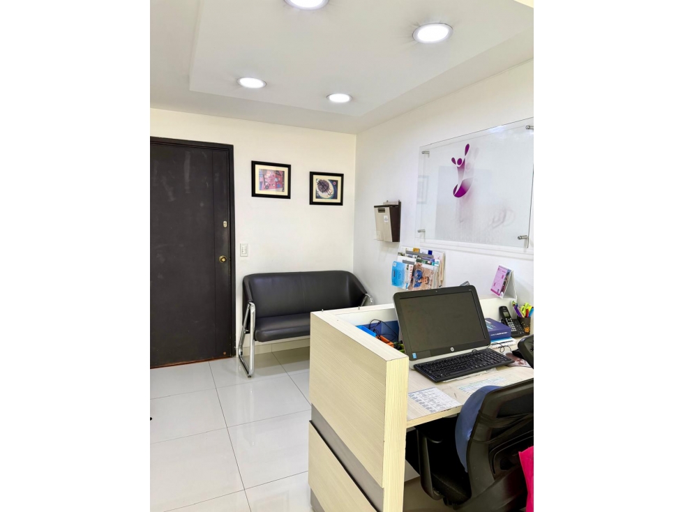 Iluminado consultorio para venta en Santa Bárbara Occidental — foto 6